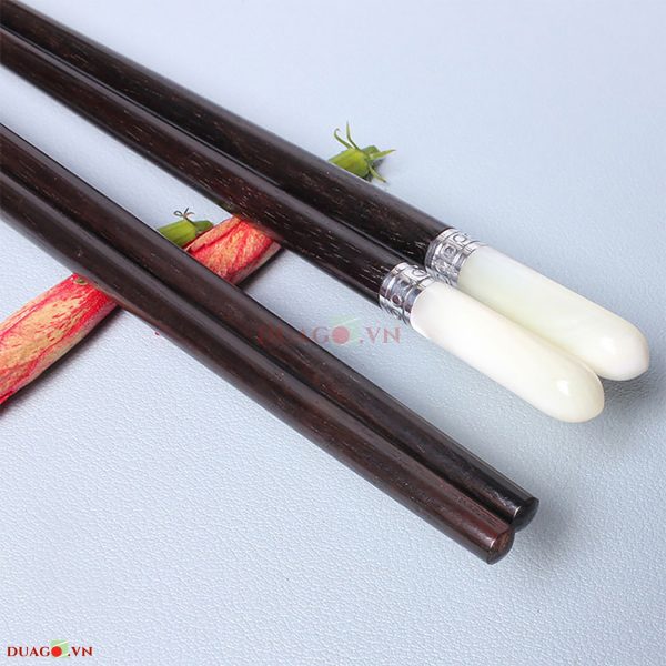Đũa Gỗ Trắc Đen Gắn Ốc Bọc Bạc Đầu Tròn Cao Cấp #MD290600004