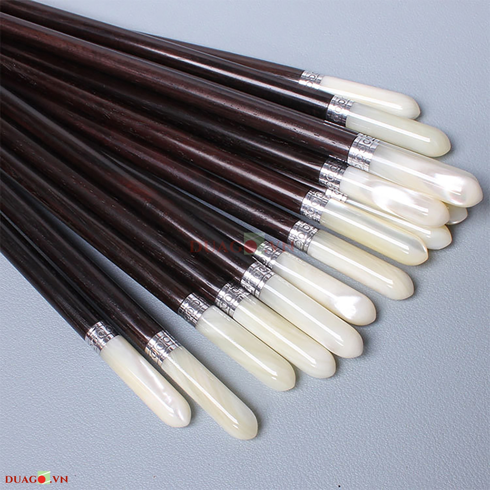 Đũa Gỗ Trắc Đen Gắn Ốc Bọc Bạc Đầu Tròn Cao Cấp #MD290600008