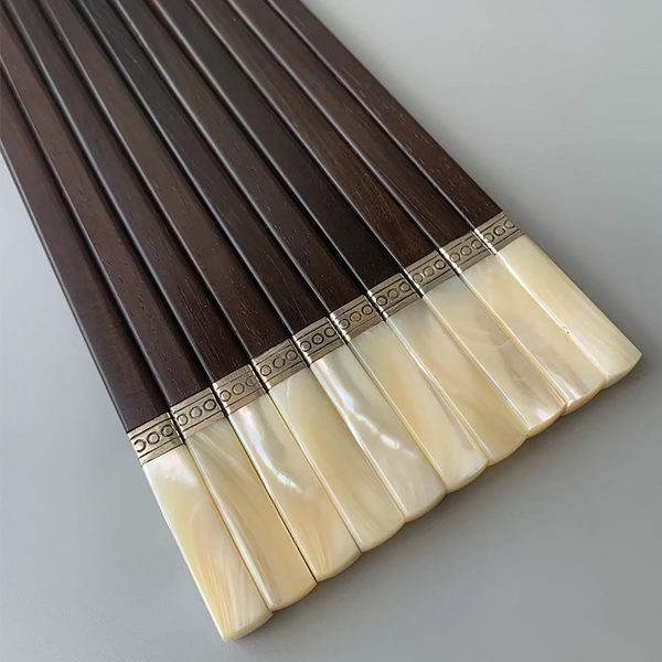 Đũa Gỗ Trắc Gắn Ốc Bọc Bạc Đầu Vuông Cao Cấp #MD290200001
