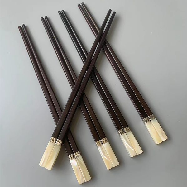 Đũa Gỗ Trắc Gắn Ốc Bọc Bạc Đầu Vuông Cao Cấp #MD290200010