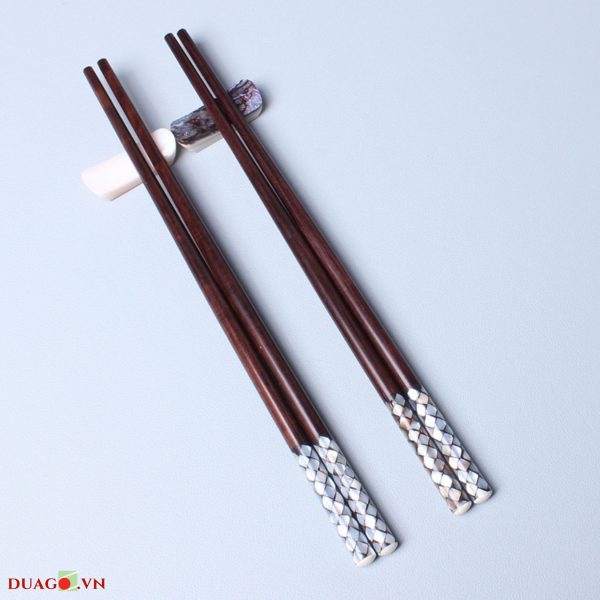 Đũa Tròn bằng gỗ Trắc khảm Vẩy Rồng00004