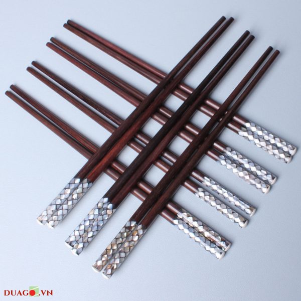 Đũa Tròn bằng gỗ Trắc khảm Vẩy Rồng00005